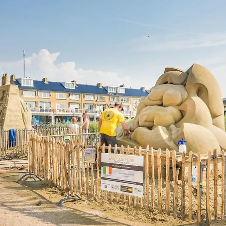 Follow The Sun דירה