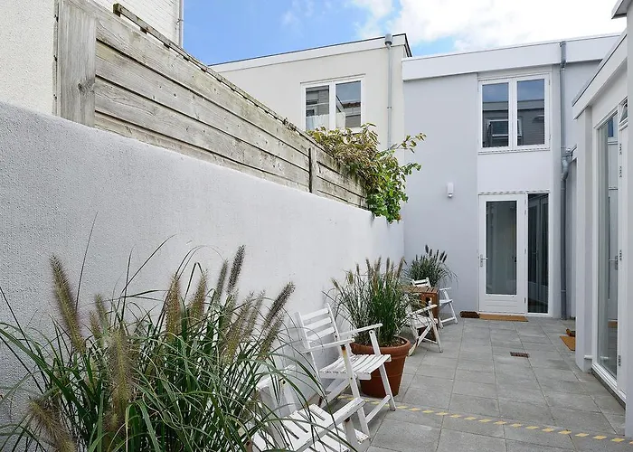 Follow The Sun Apartamento